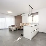 Kauriapartment زاتون
